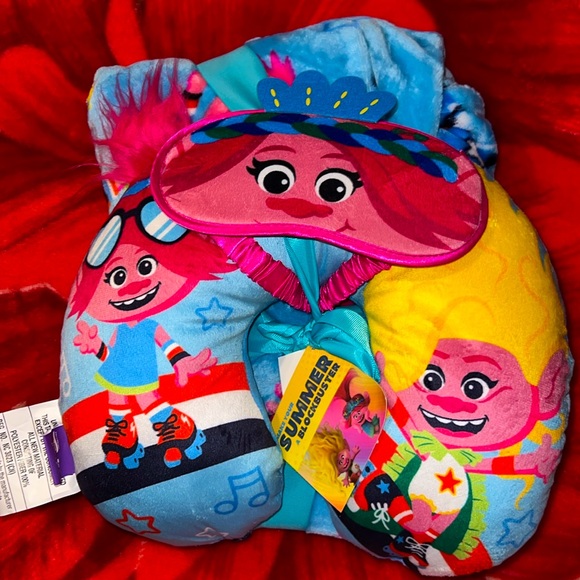 Trolls 3-Piece Kids' Character Travel Set with Neck Pillow, Throw, & Eye Mask - Picture 3 of 5